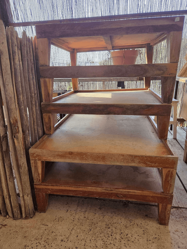 Wooden frames for chill-out sofas