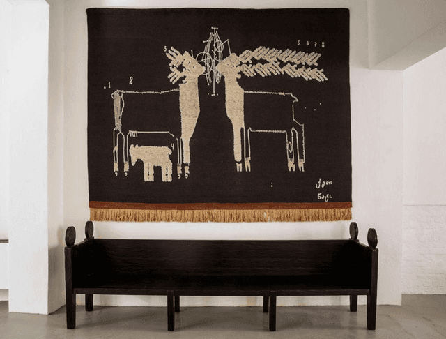 «Sofá para parejas» de madera