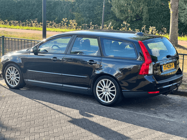 Volvo V50