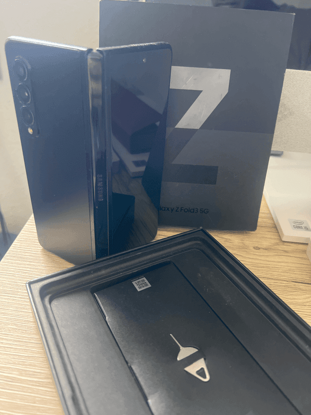 Galaxy Z Fold3 5G