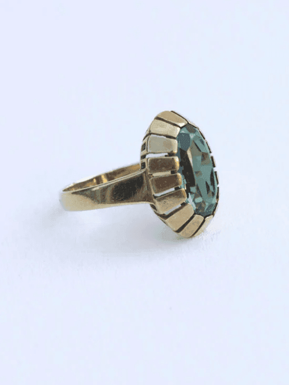 Gold ring with green Spinel 14 carat