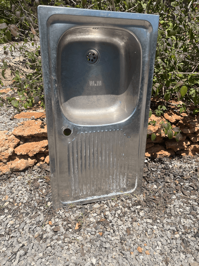 Sink pickup in San Carlos